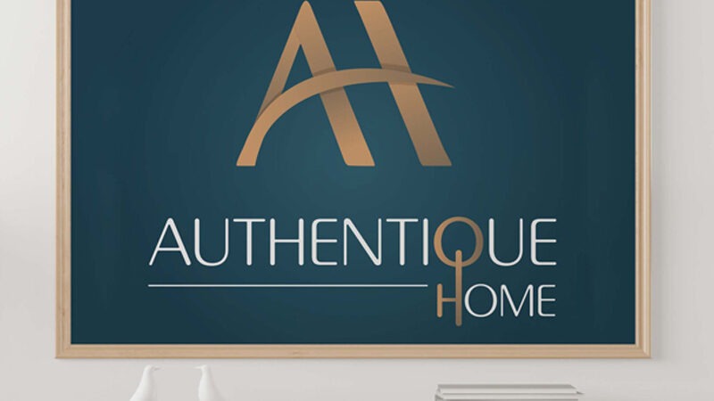 Agence immobilière - La liaison entre "Q" et le "H" forme une clef en référence au slogan de l'agence